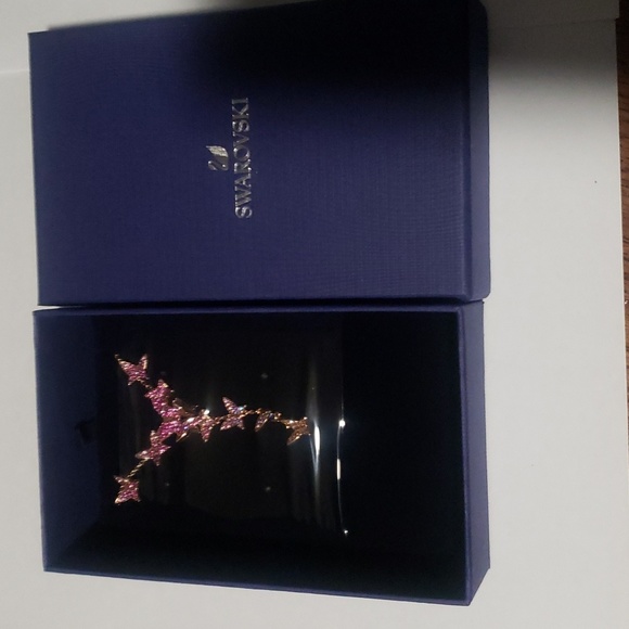 Lilia Y necklaceButterfly, Pink, Rose gold-tone plated - Picture 6 of 7